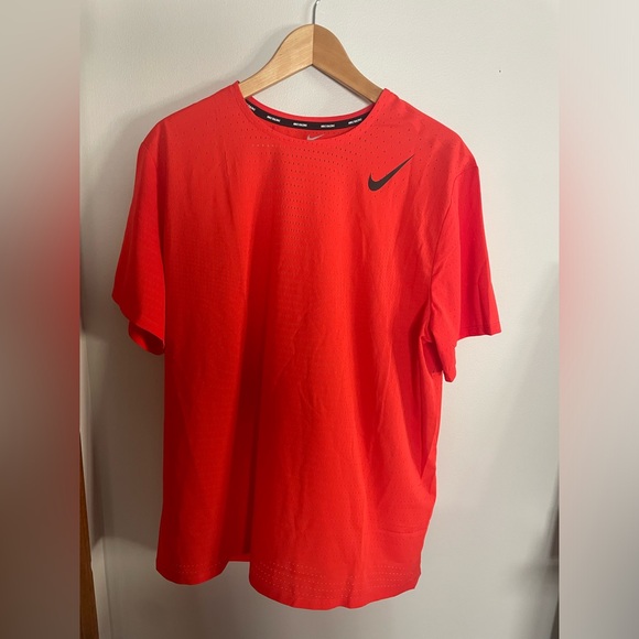 Nike AeroSwift Dri-FIT ADV Red Running Shirt Men's Size Large HJ3377-696 - Picture 1 of 5
